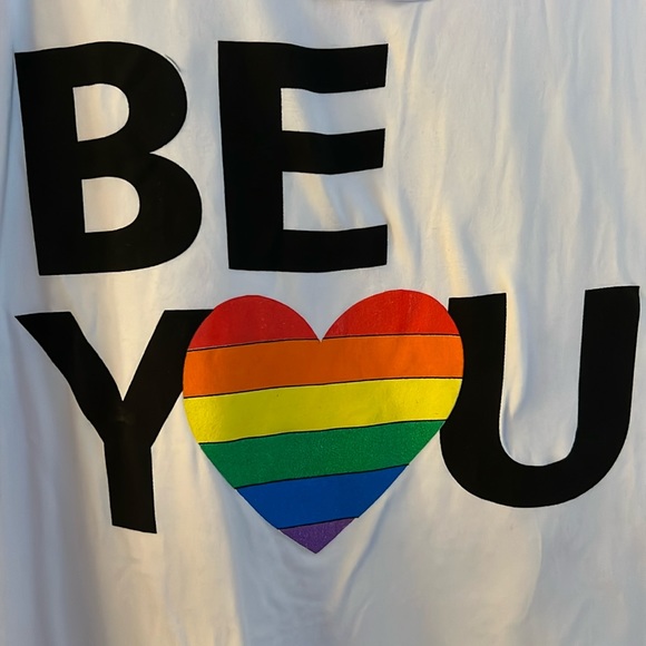 BE YOU Rainbow HEART Pride Tee * T-Shirt * Blouse * Top * Shirt * Womens XL * - Picture 3 of 5